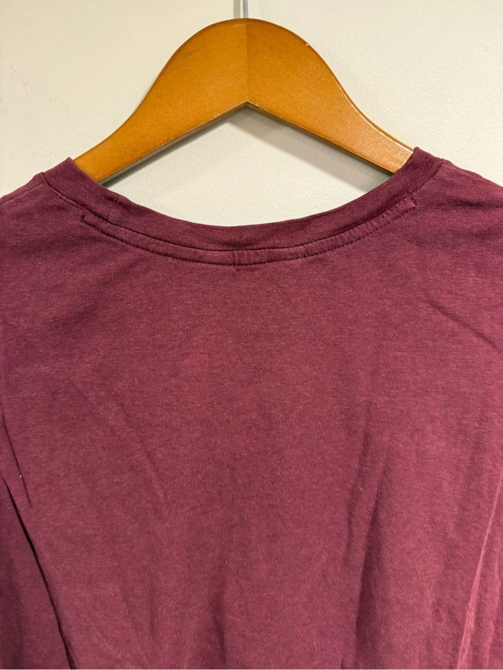 Banana Republic Mens Lux Touch Performance Maroon T Shirt SZ XL
